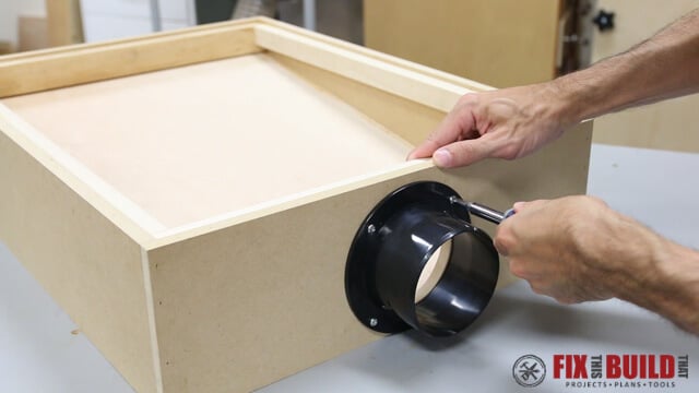 attaching dust port