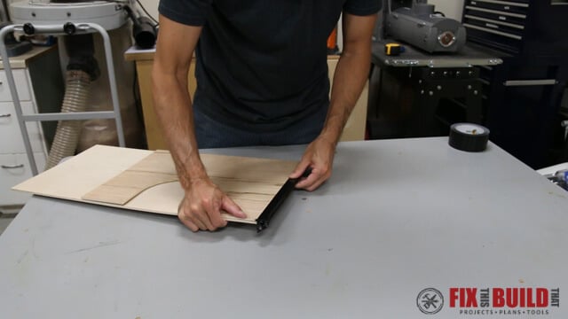 diy-downdraft-sanding-table-30