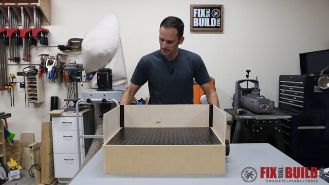 diy-downdraft-sanding-table-33