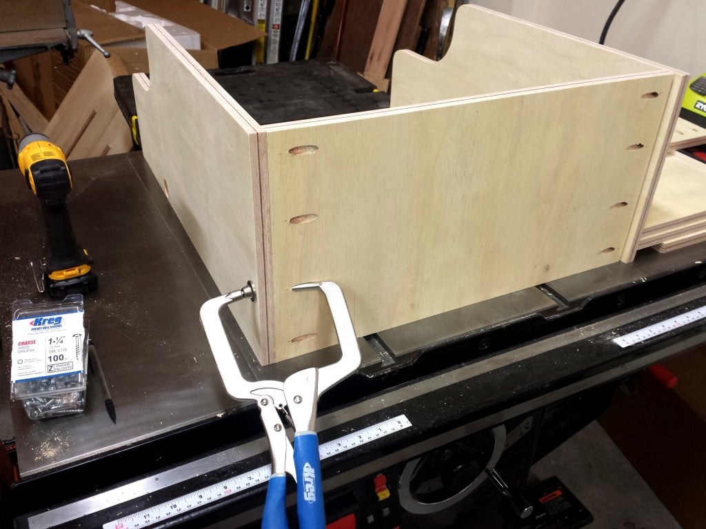 Bottom shelf assembly