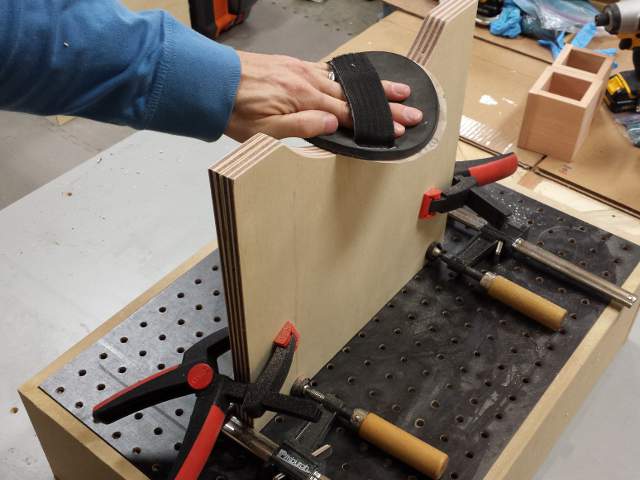 Sanding dividers