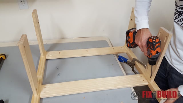 DIY Kids Workbench Attaching Stretchers