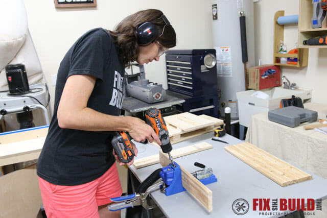 drilling pocket holes with kreg jig