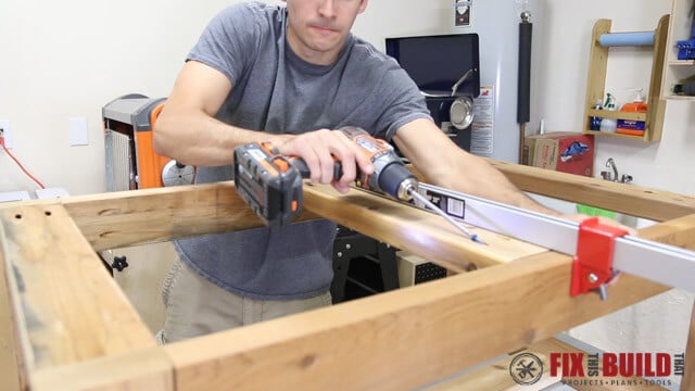 attaching coffee table top support