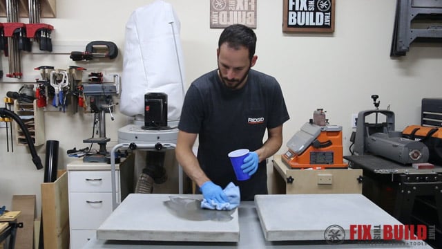 sealing a concrete top with sealer