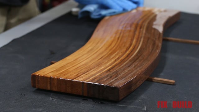 best way to seal a cutting board with mineral oil