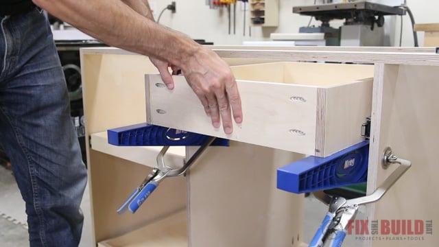 using the Kreg drawer slide jig
