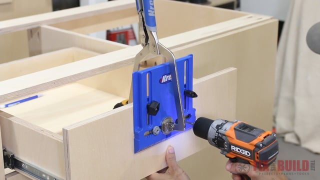 using a kreg cabinet door hardware jig