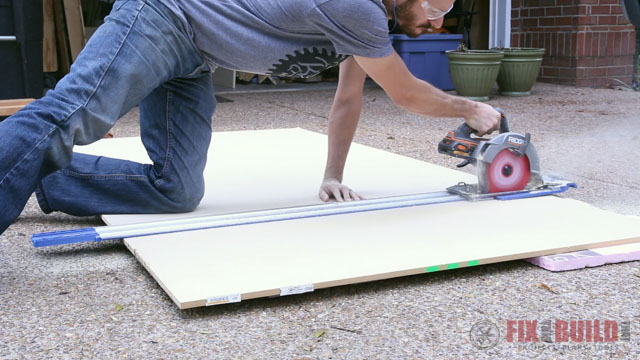Cutting plywood MDF with the Kreg Accu-cut