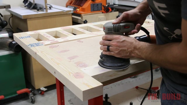 Filling pocket holes with bondo