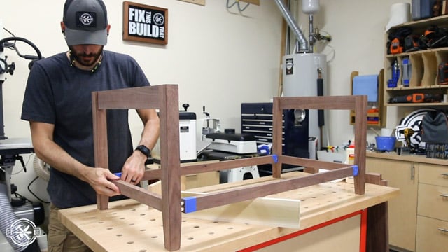 assembling sides of coffee table
