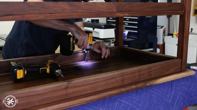 attaching top of coffee table to base
