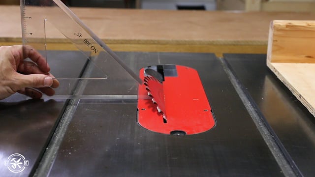 DIY Charging Station with LED and Arduino