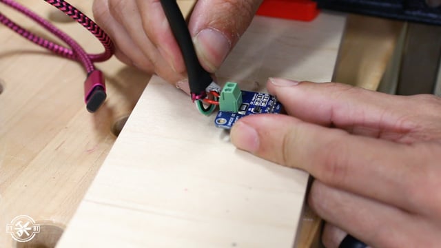 DIY Charging Station with LED and Arduino
