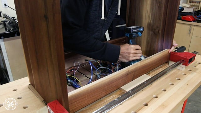 DIY Charging Station with LED and Arduino