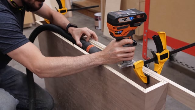 Using router to add rabbet to plywood panel