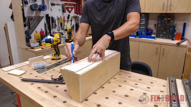 marking lines on side of pull out tray