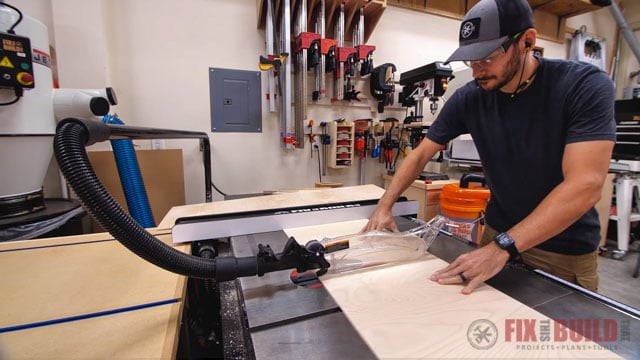 cut dividers on table saw