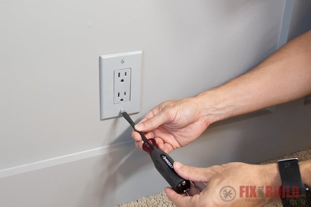 attaching faceplate to outlet